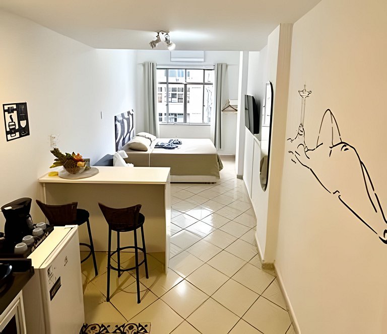 Apt a 1min da praia Copacabana ao lado do metrô